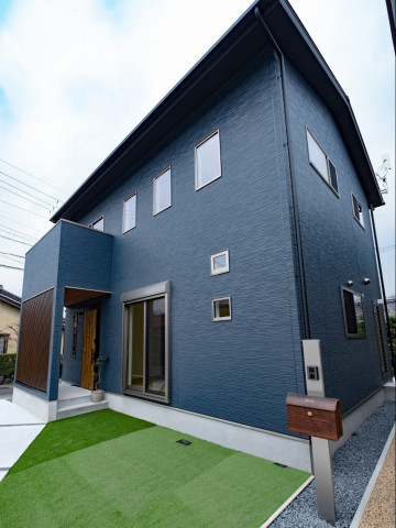 施工写真「二世代が並んで暮らす家（子世代・二階建て）」