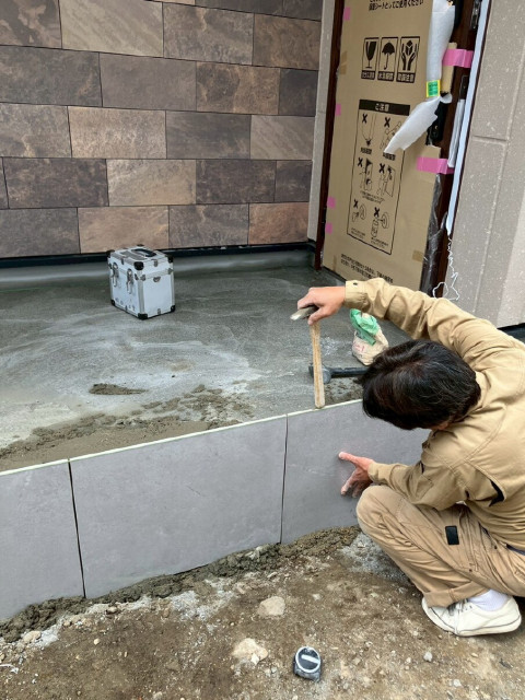 玄関ポーチタイル