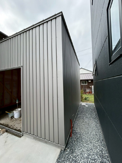 ガルバリウム鋼板